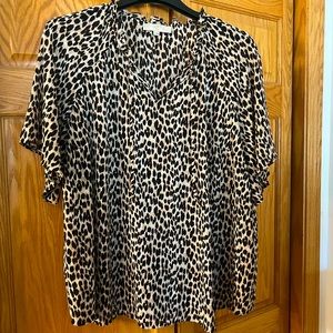 Loft Plus Cheetah print short sleeve blouse